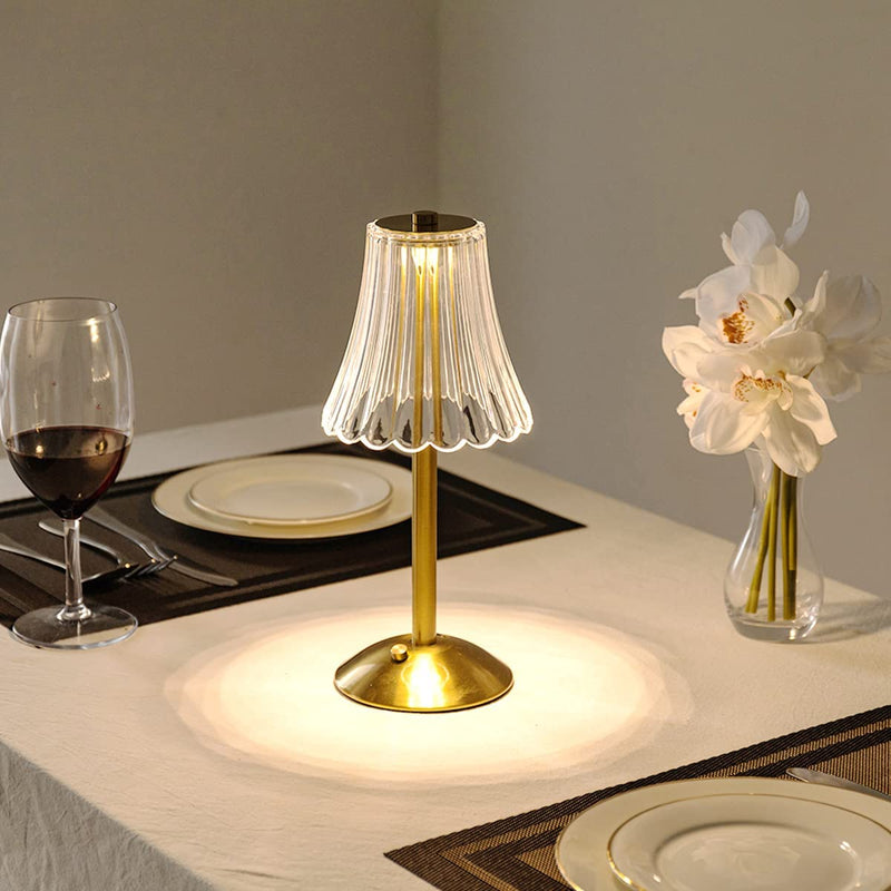 Goldene Kristall-Tischlampe-Leuchtezauber
