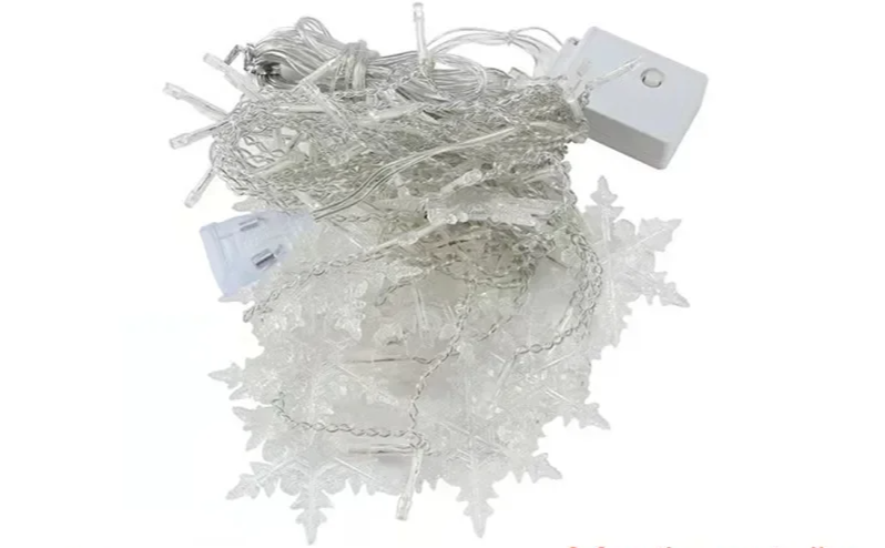 LumaSnow 4M LED Snowflake Curtain Lights – Christmas Icicle String Lights for Windows, Parties & Holiday Decorations