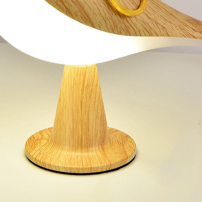 MissBird Table Lamp – Elegant Bird-Inspired Lighting for a Warm & Stylish Interior