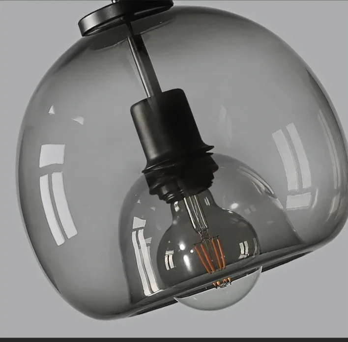 Amber Glass Pendant Light – Modern E27 Ceiling Lamp | Warm Ambient Lighting | Elegant Contemporary Interior Feature