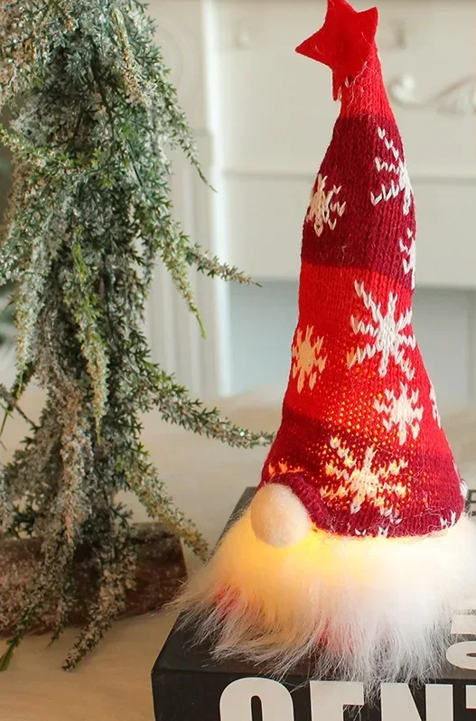 LUMIGNOME LED Christmas Gnome – Illuminated Scandinavian Plush Decoration | Festive Holiday Ornament