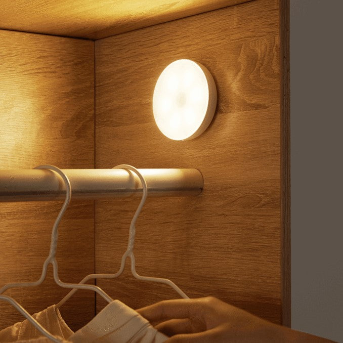 Lampada con sensore di movimento circolare