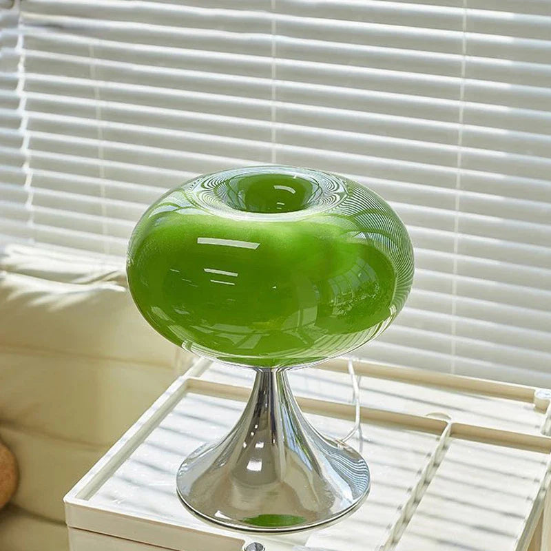 Antique Style Apple Tischlampe-Leuchtezauber