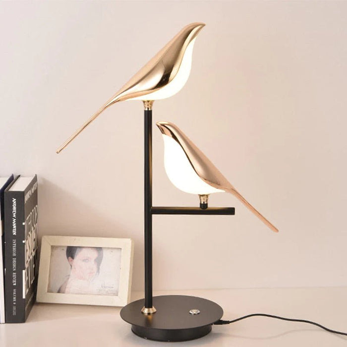 LED Tischlampe in Form eines Vogels-Leuchtezauber