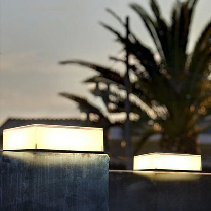 Moderne Solarlampe für den Außenbereich-Leuchtezauber