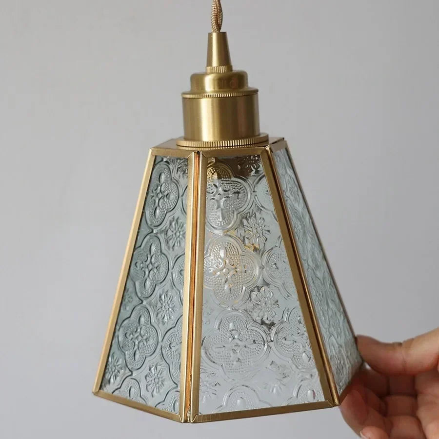 Nordic Tiffany Glass Wall Light – Copper LED Wall Lamp with Pull Cord Switch | Elegant Ambient Lighting | Timeless Interior Accent
