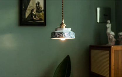 Dark Green Ceramic Pendant Light with Copper Finish – Retro Nordic Ceiling Lamp | Elegant Ambient Lighting