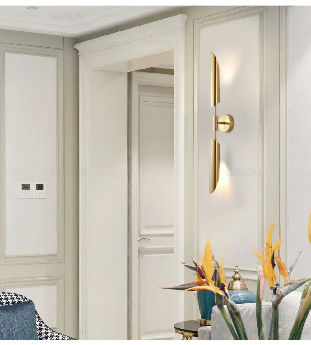 Gold Glass Wall Light – Luxury G9 Wall Lamp | Contemporary Up & Down Lighting | Elegant Interior Accent