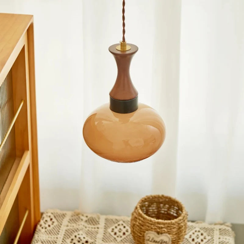 AmberGlow Vintage LED Pendant Lamp – Amber Glass & Wood Hanging Light with Adjustable 200 cm Cord