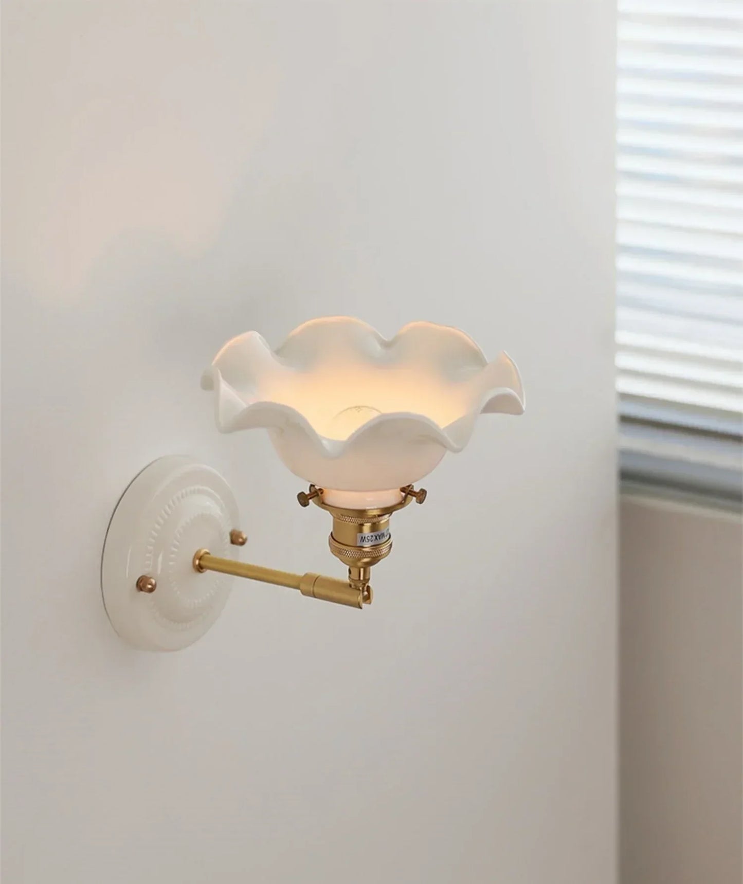 Aurelle Ceramic Wall Light – Adjustable E27 Wall Lamp | Contemporary Copper Lighting | Elegant Interior Illumination
