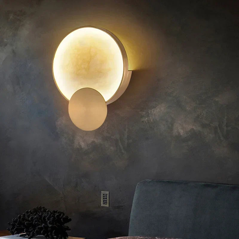 Marble Wall Light – Modern Gold LED Wall Lamp | Luxury Ambient Lighting | Contemporary Stone Interior Feature