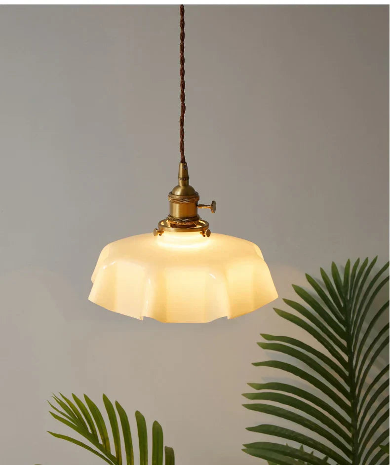 Cream Petal Glass Pendant Light – Scandinavian E27 Ceiling Lamp | Elegant Ambient Lighting | Contemporary Dining Room Feature