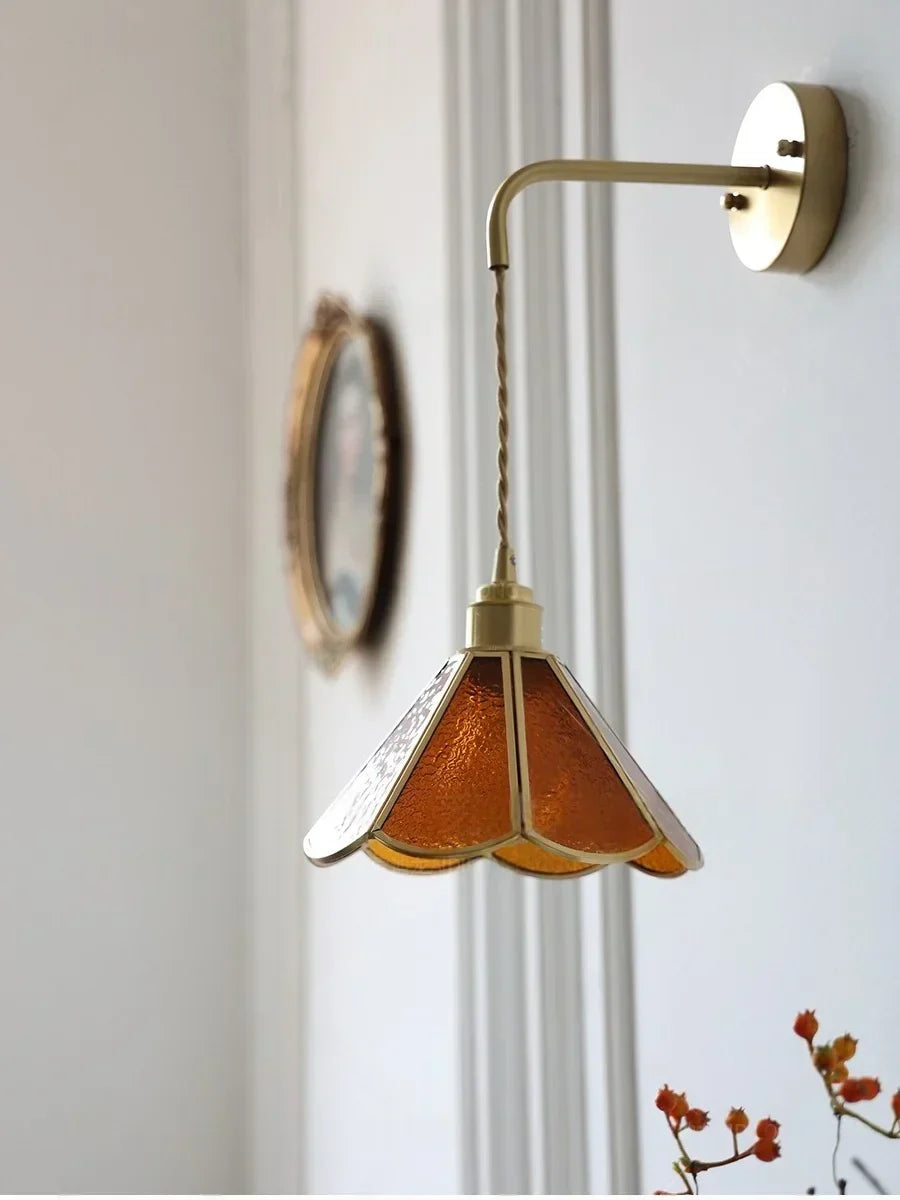 Nordic Tiffany Glass Wall Light – Copper LED Wall Lamp with Pull Cord Switch | Elegant Ambient Lighting | Timeless Interior Accent