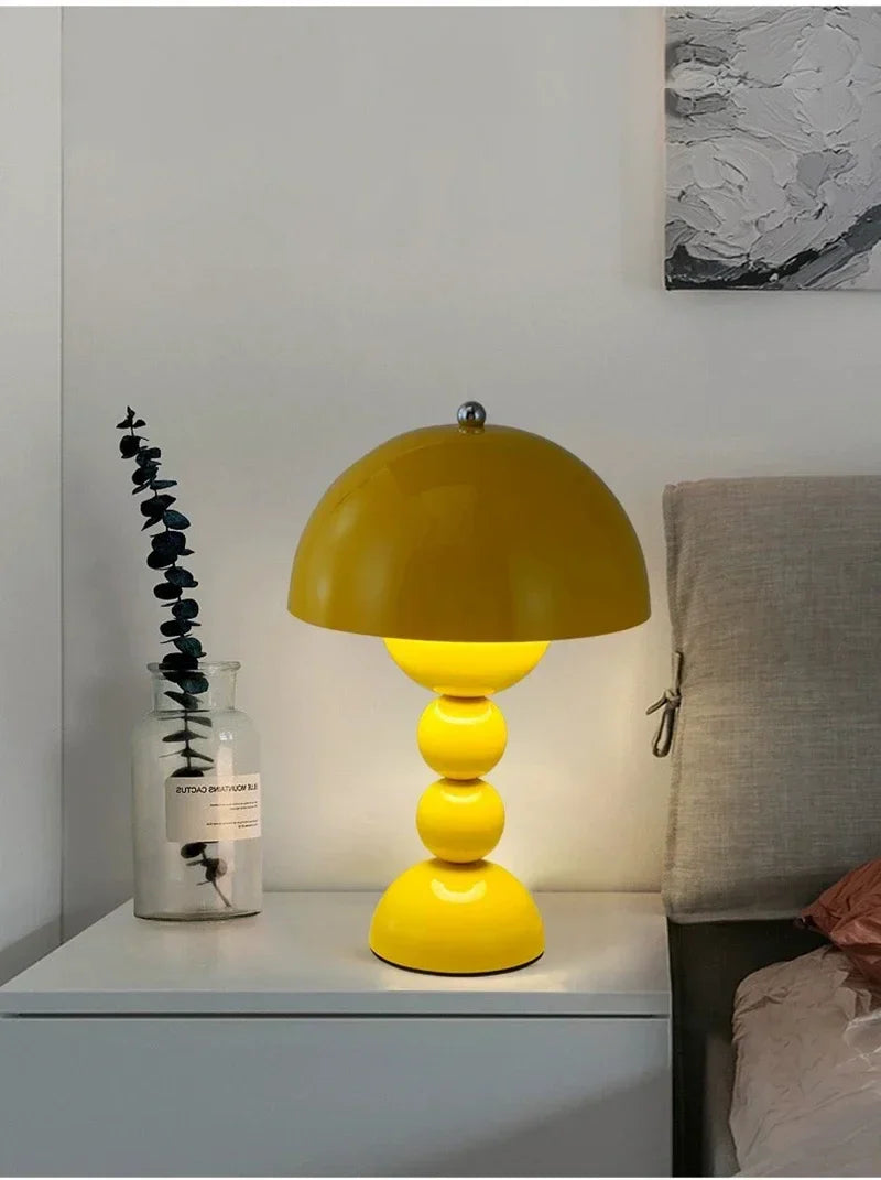 Nordic Flower LED Table Lamp – USB Dimmable Bedside Light | Decorative Floral Desk Lamp | Modern Ambient Lighting
