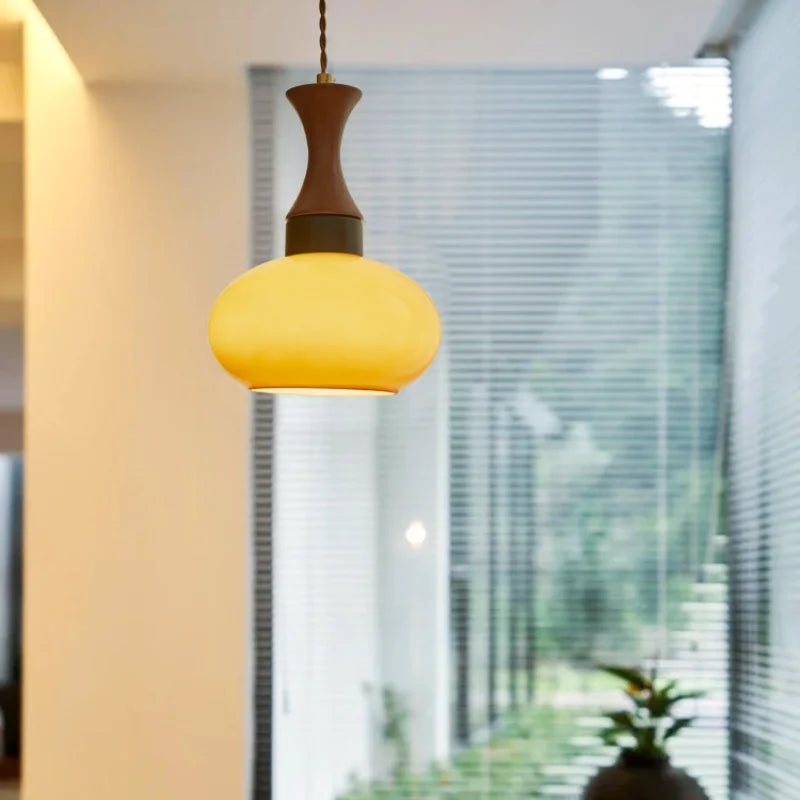AmberGlow Vintage LED Pendant Lamp – Amber Glass & Wood Hanging Light with Adjustable 200 cm Cord