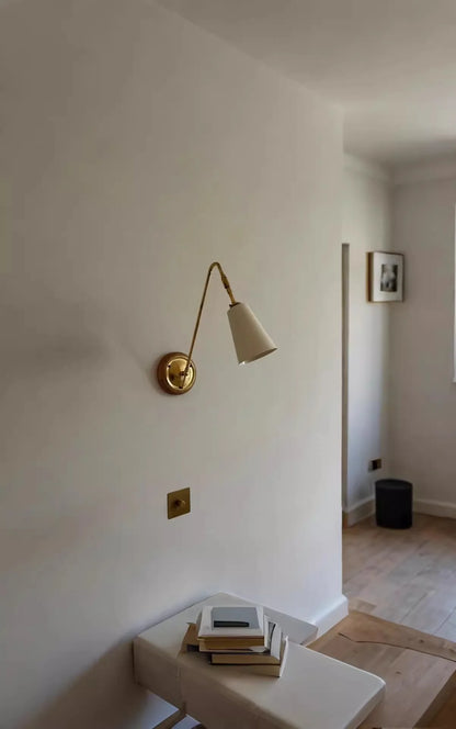 Brass Wall Light with Nordic Retro Design – Modern LED Wall Sconce | Elegant Ambient Lighting