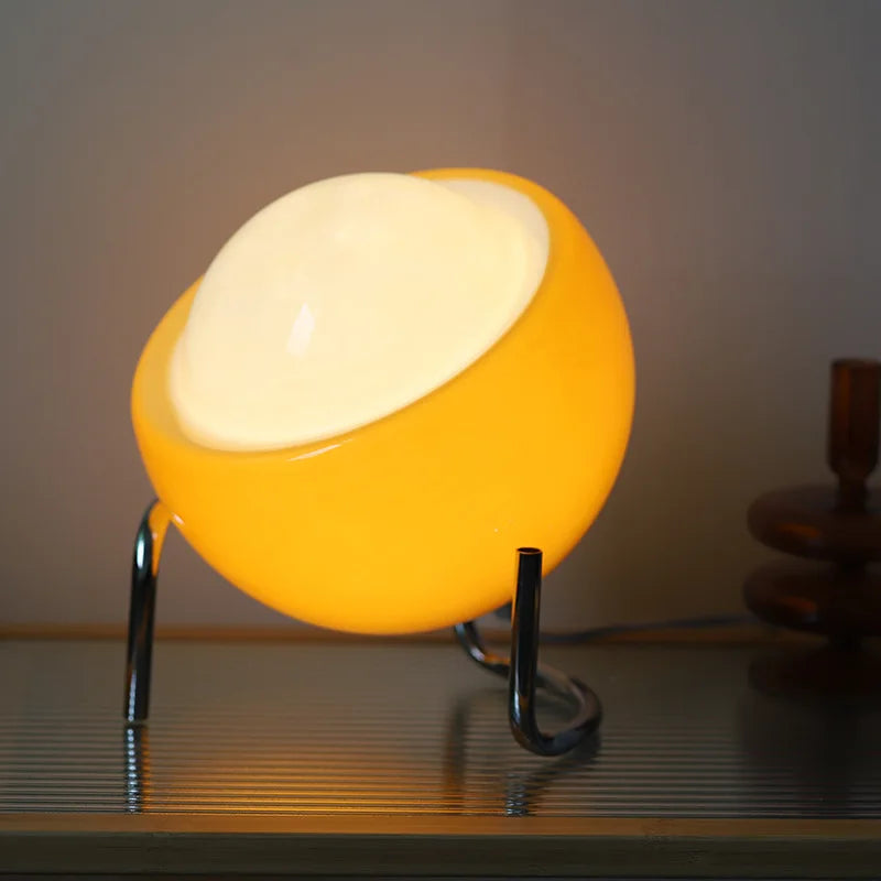 LumiEgg Retro Bauhaus Tischlampe-Leuchtezauber