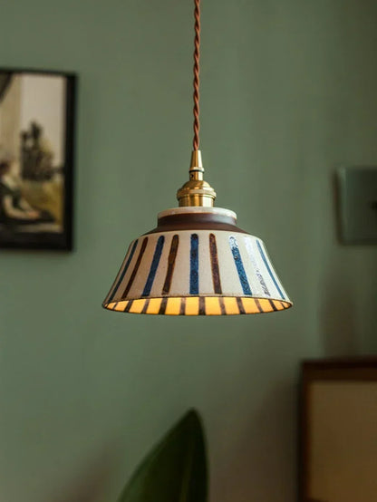 Dark Green Ceramic Pendant Light with Copper Finish – Retro Nordic Ceiling Lamp | Elegant Ambient Lighting