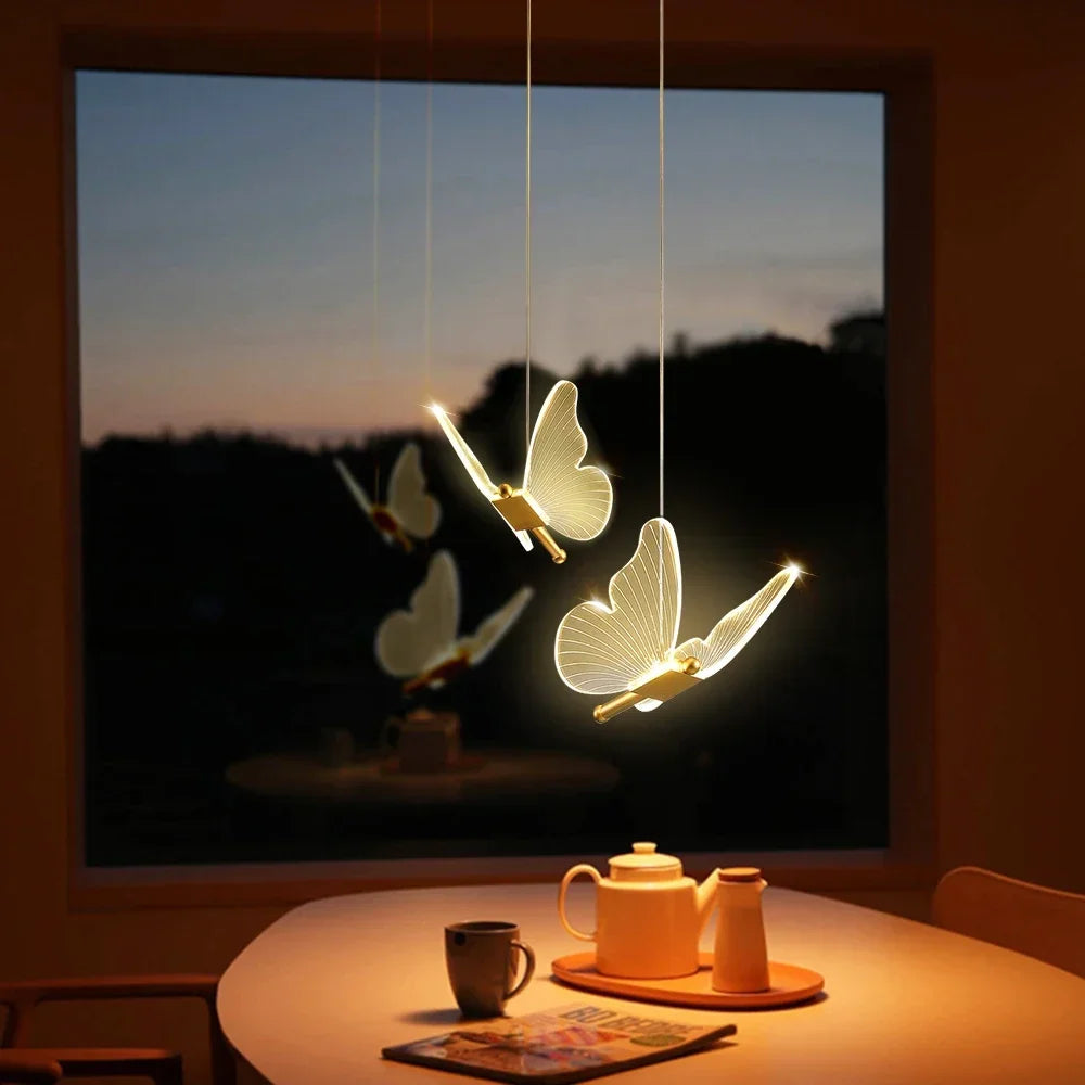 AuréaButterfly Modern LED Butterfly Pendant Lamp – Luxury Gold Ceiling Light for Elegant Interiors