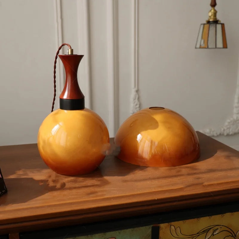 AmberGlow Vintage LED Pendant Lamp – Amber Glass & Wood Hanging Light with Adjustable 200 cm Cord