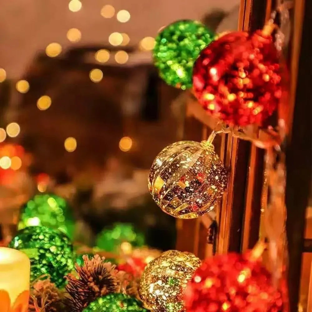 Hollow Globe LED Christmas String Lights – Battery-Powered Decorative Lights for Parties, Bedrooms & Christmas Trees