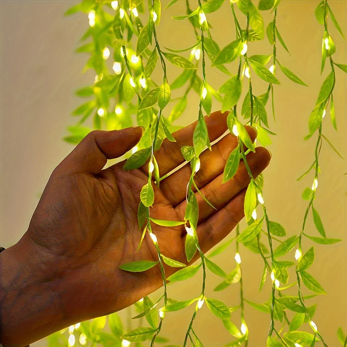 LeafLuma LED Leaf String Lights – 2M Decorative Fairy Lights with Warm White LEDs