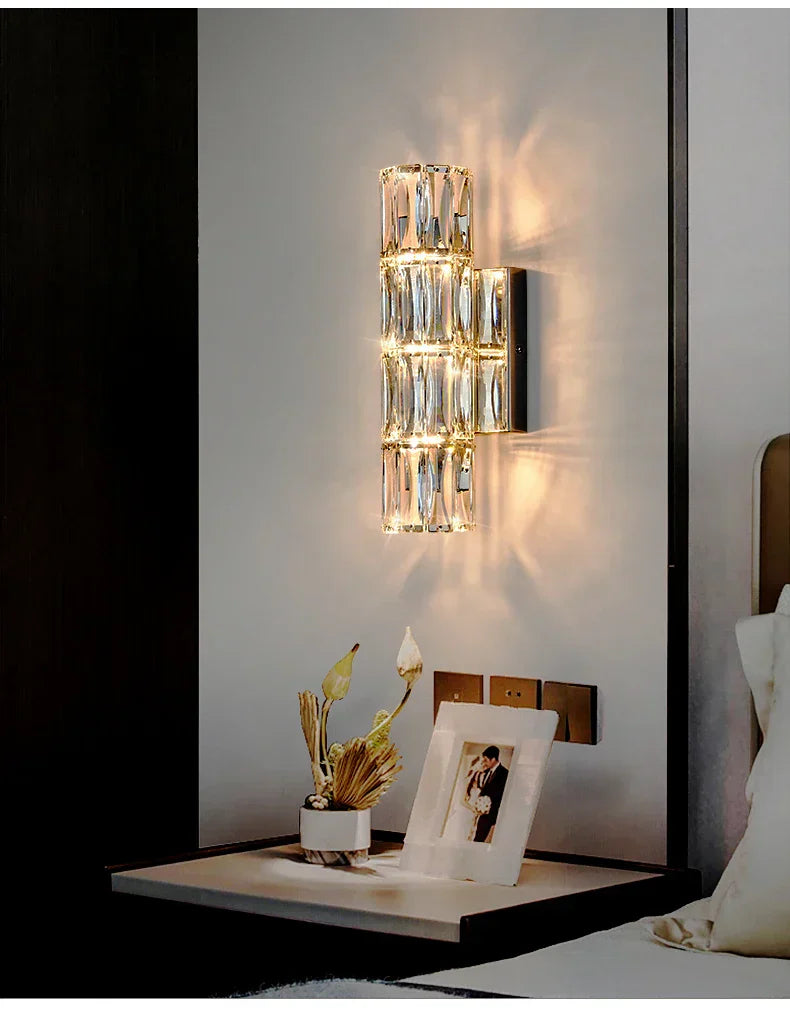Crystal Luxe LED Wall Light – Stainless Steel Wall Lamp with Clear Glass Shade | Contemporary Ambient Lighting | Elegant Interior Feature