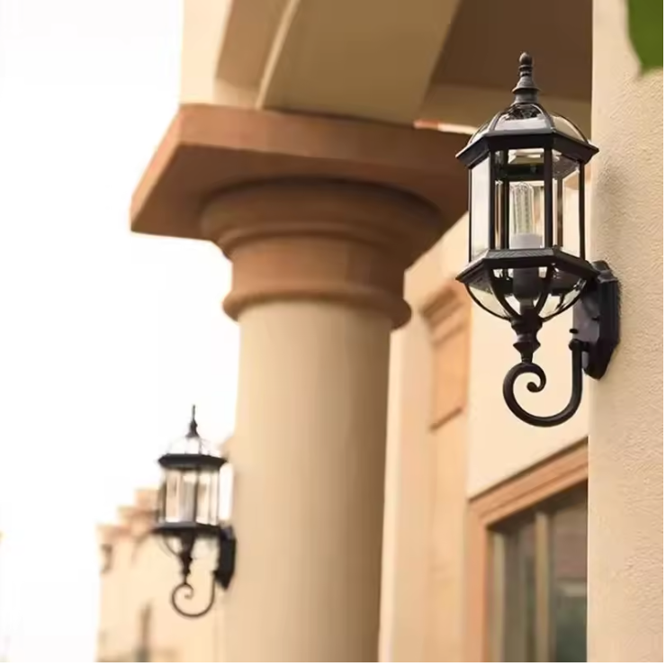 HeritageGlow Outdoor Wall Light – Vintage E27 Exterior Lantern | Waterproof Aluminium & Glass Wall Lamp