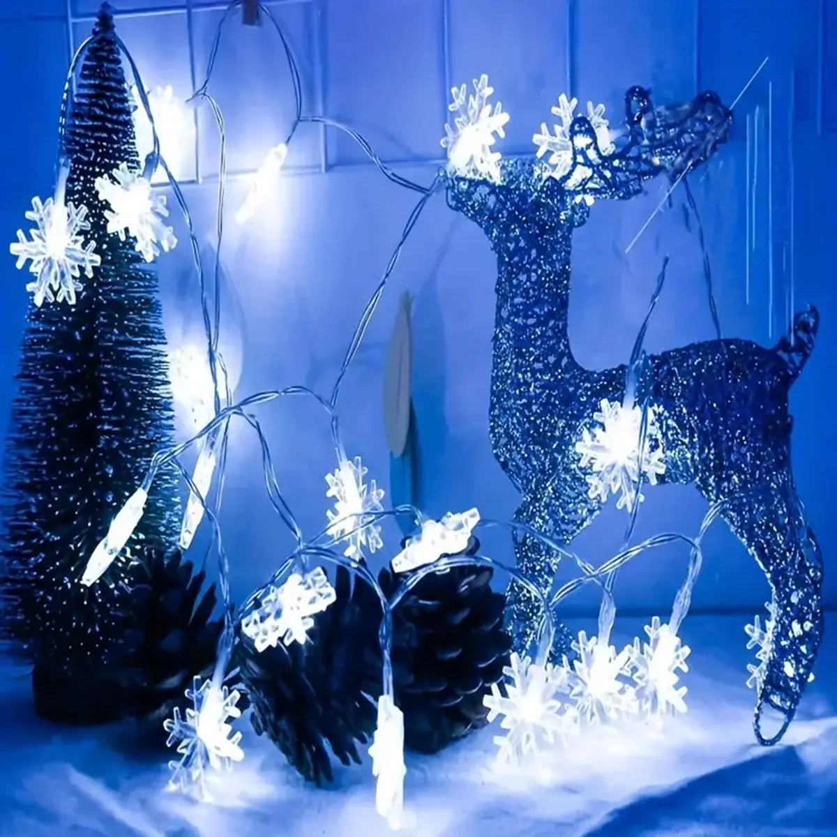 FrostLume LED Snowflake String Lights – Festive Decorative Lighting for Indoor & Outdoor Use