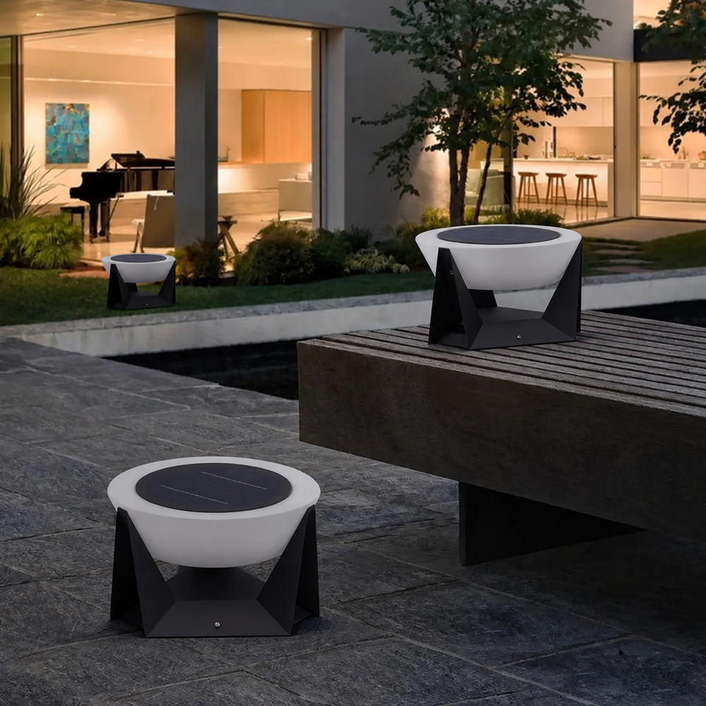 Landelicht Luxury Solar Outdoor Lamp – Weatherproof Solar Garden Lighting | IP65 Outdoor Lamp — light off, digitally edited atmosphere preview