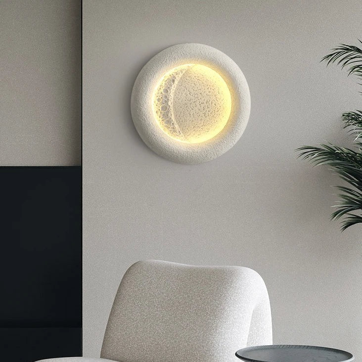 Product 10669143163222 with light on — original product gallery photo