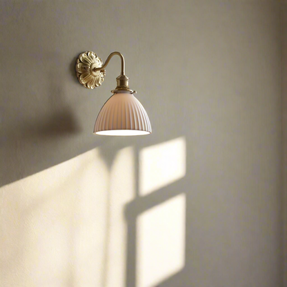 Messing-Keramik-Wandlampe-Leuchtezauber