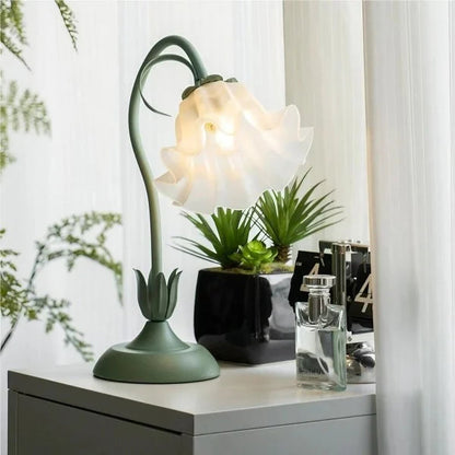 Vintage verstellbare Flower Tischlampe-Leuchtezauber